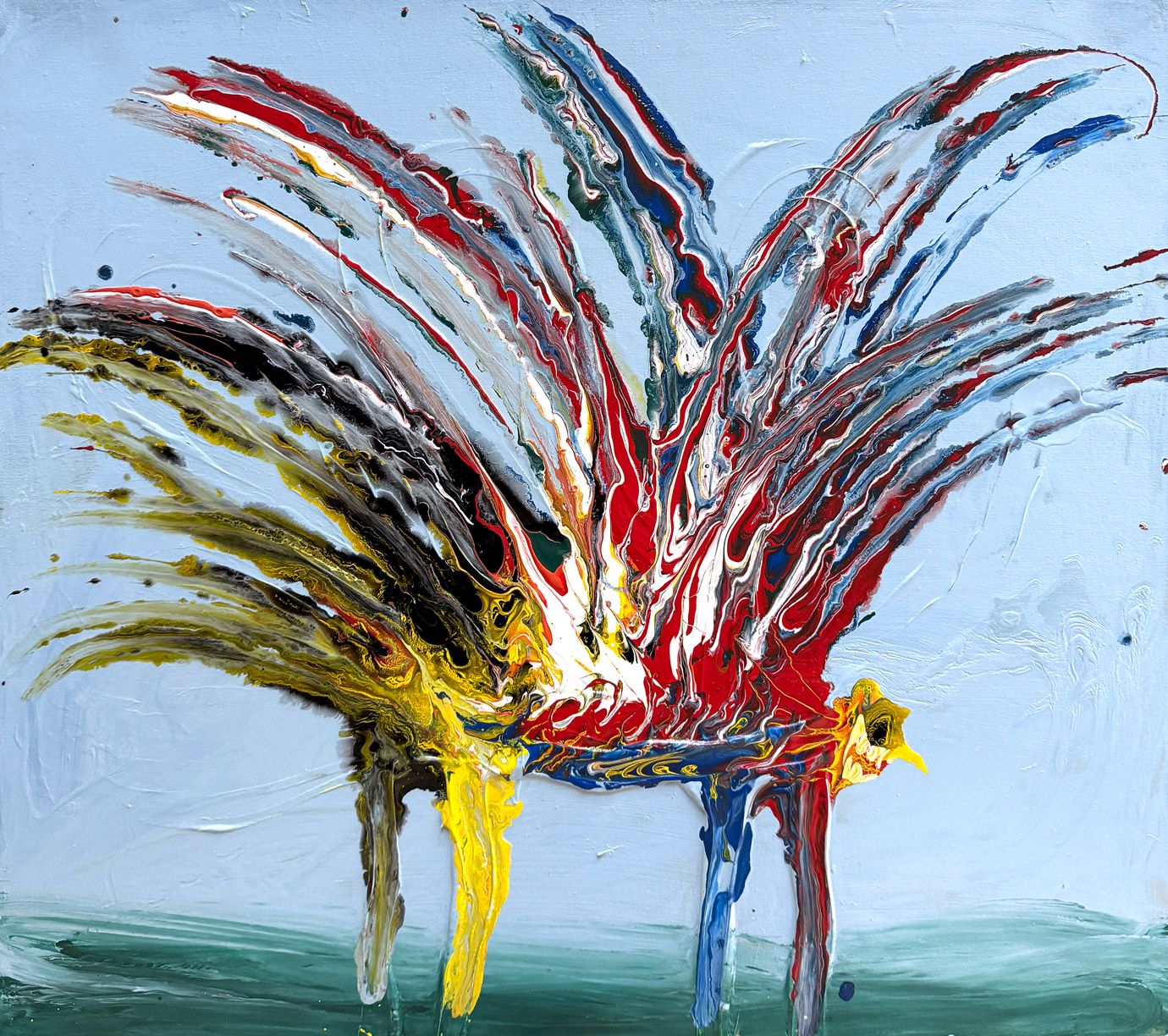 Abstrakt maleri med en fuglelignende form i røde, gule og blå farver på lys baggrund.